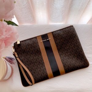 MICHAEL Michael Kors Jet Set Signature Zip Pouch